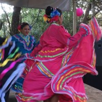 Yaneth Camacho and Dellanira Romero, dance from Jalisco.