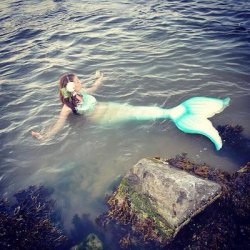 Mermaid Alexis will swim ashore to Books to Be Red