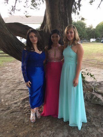 Sophomore girls: Mila Ortiz, Vanessa Lora, Karen Jordan