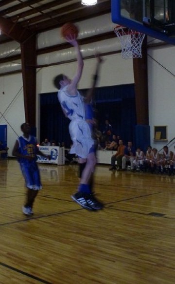 Evin proves white boys can jump