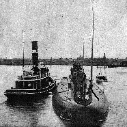 U-boat Deutschland arriving in Baltimore