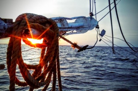 Amazing sunsets and historic gear are one of the first and foremost trawl life truths. 
